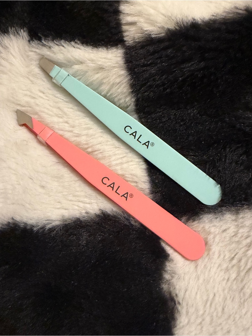 CALA Women's Dual Slant Tweezers Set in Coral and Mint